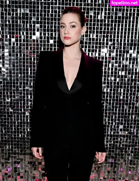 Lili Reinhart OnlyFans Thumbnail #e1BPlL6iVu