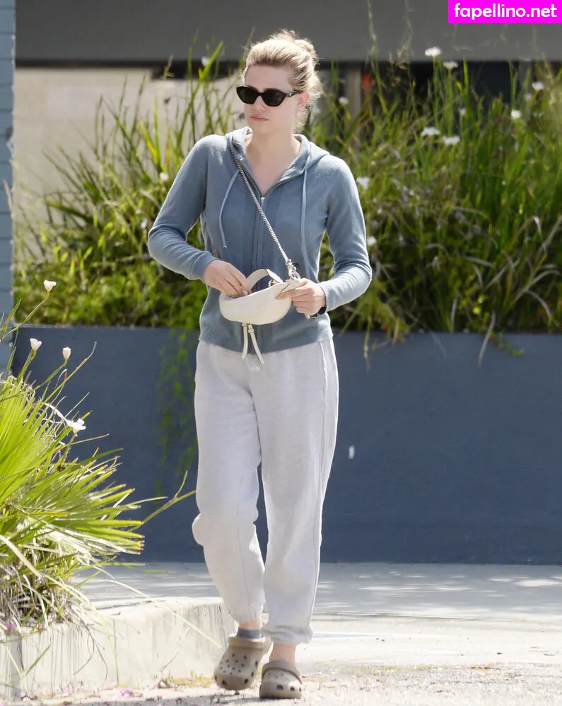 Lili Reinhart, Unpublished Photos, lilireinhart Nude Leaked OnlyFans Photo #gAvQ7ulQYl