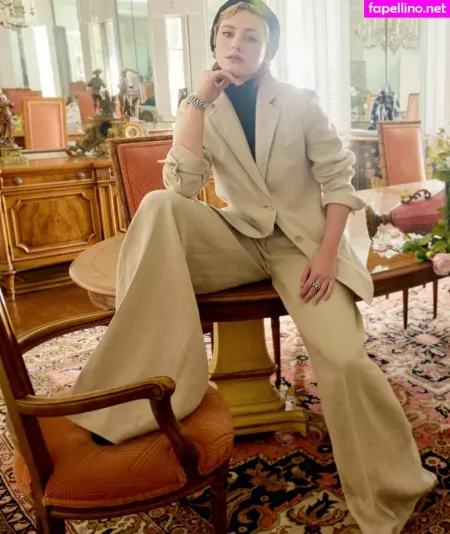 Lili Reinhart OnlyFans Thumbnail #gL9xWTvOY0