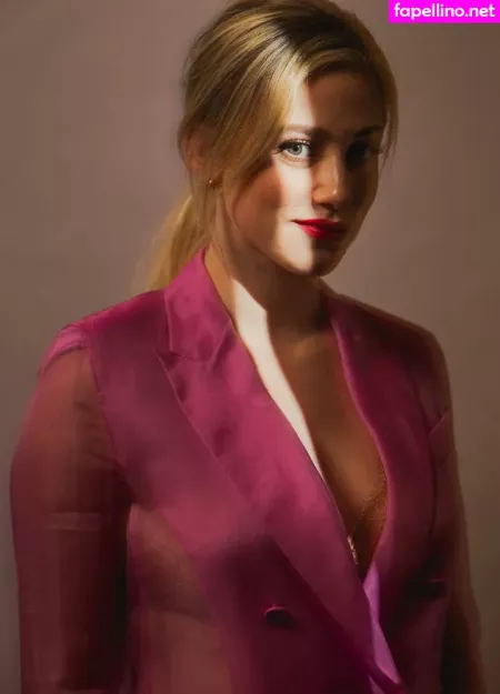 Lili Reinhart OnlyFans Thumbnail #kDeEf0qqRA