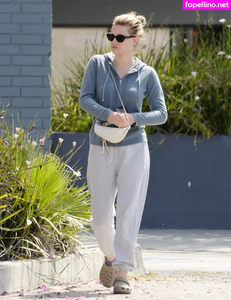 Lili Reinhart, Unpublished Photos, lilireinhart Nude Leaked OnlyFans Photo #m3pApuigsL