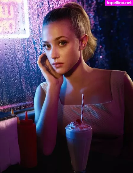 Lili Reinhart OnlyFans Thumbnail #nZojhO0a33
