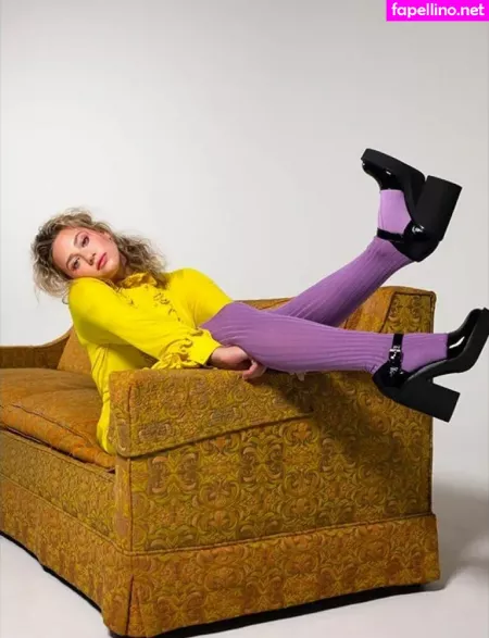 Lili Reinhart OnlyFans Thumbnail #noLoU5HnOo