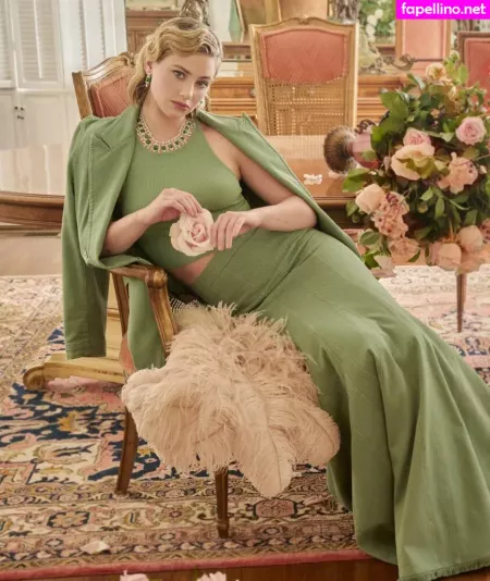 Lili Reinhart OnlyFans Thumbnail #yMogFAARIk