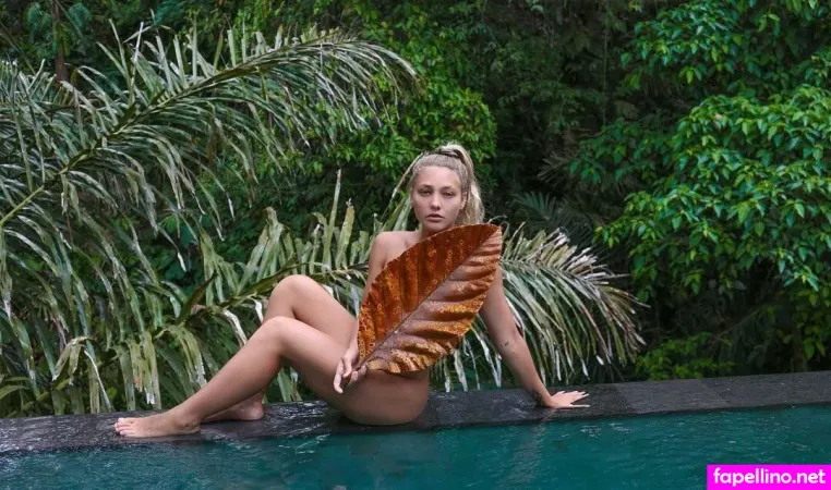 Lili Sepe OnlyFans Thumbnail #r9QUJfPb6X