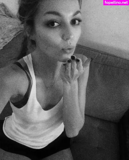 Lili Simmons OnlyFans Thumbnail #uCZt5lYZMQ