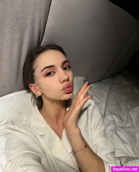 Lilicoconut OnlyFans Thumbnail #9kEP0bJBUE