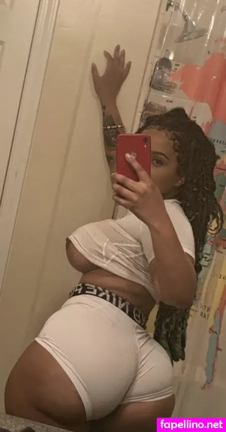 Lilie Leahdra OnlyFans Thumbnail #dogj72orRK