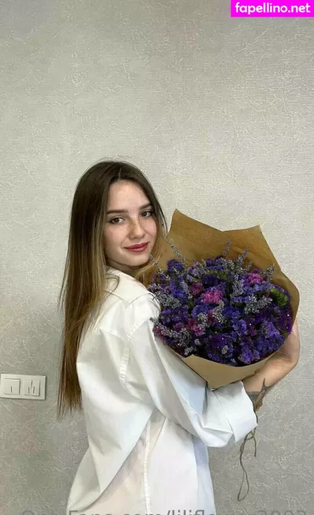 Liliflower2002 OnlyFans Thumbnail #NHDH9z4AuS