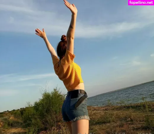 Liliflower2002 OnlyFans Thumbnail #mVlNT8zujb