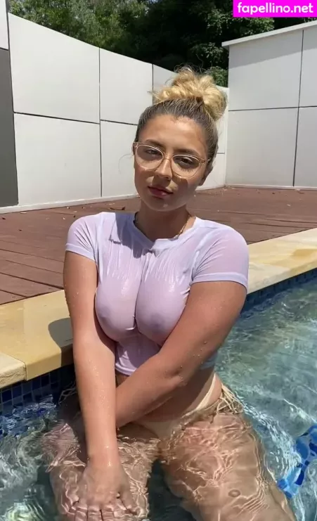 Lilith Cavaliere 4 OnlyFans Thumbnail #1RHyjvuheS