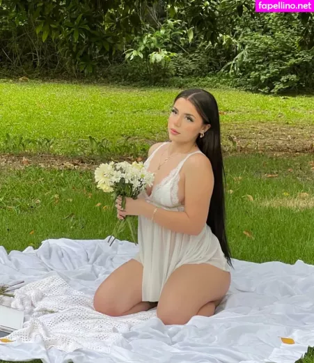 Lilith Cavaliere 4 OnlyFans Thumbnail #5OAcxmY4jU