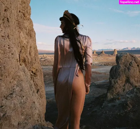 Lilith Czar OnlyFans Thumbnail #aBzFFstQbe