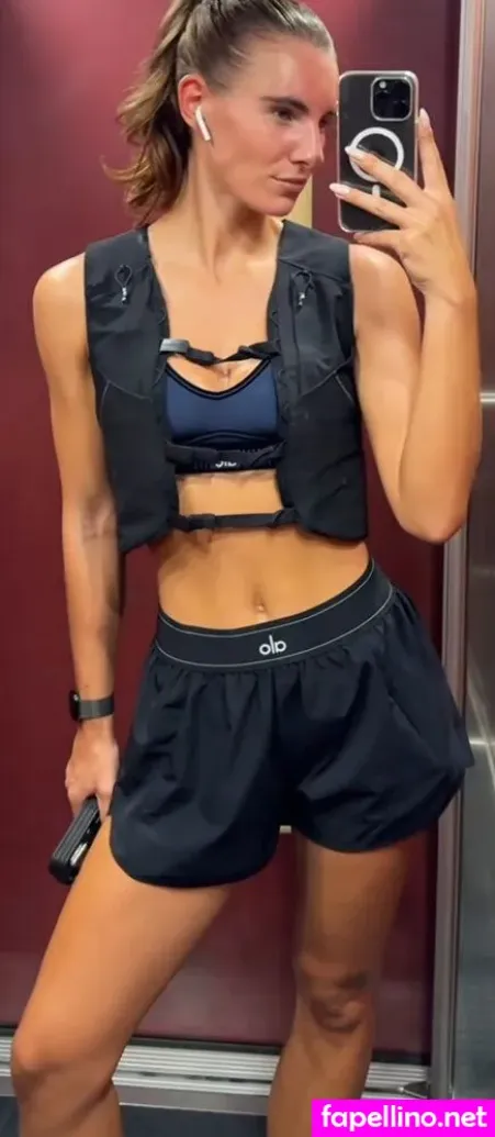 Lilith Slomka OnlyFans Thumbnail #2Lzundb7Ce