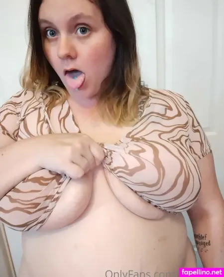 Lilith Syris OnlyFans Thumbnail #wAimpI1i1d