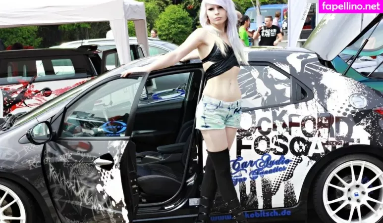 Lilith Whitic OnlyFans Thumbnail #0AhFyLqhav