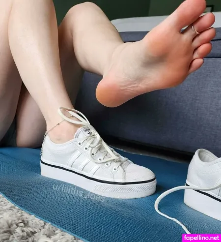 Lilithstoes OnlyFans Thumbnail #7GsFuSBBoD