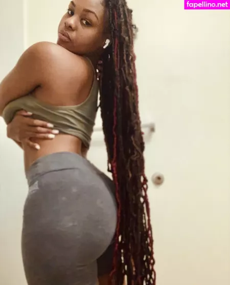 Liliwashere OnlyFans Thumbnail #AuXuQZ1bgo