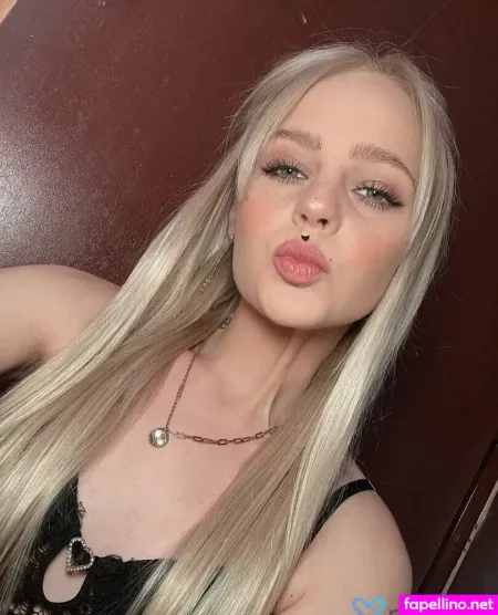 Lilkikiexclusive OnlyFans Thumbnail #0Xd12OdkBS