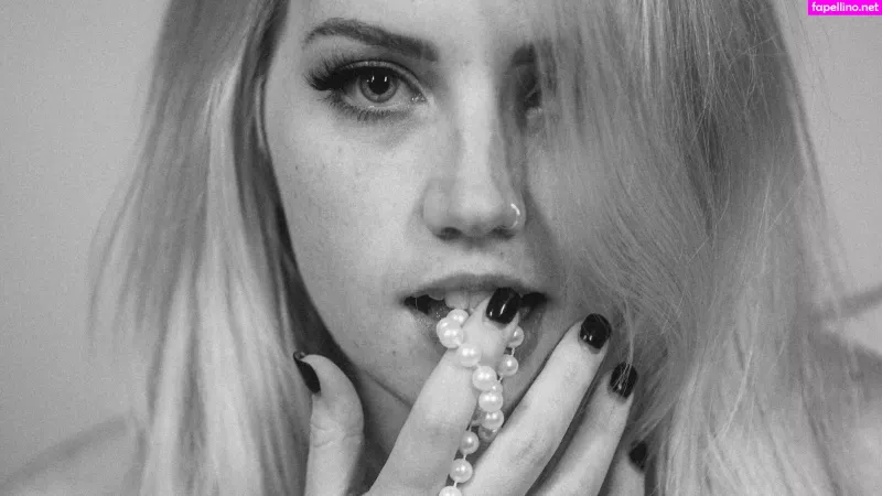 Lilkittyqueen OnlyFans Thumbnail #fTMknzlwaT