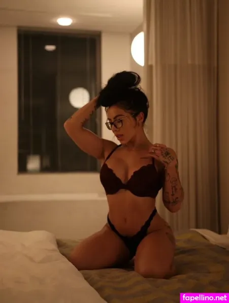 Lilkymchiii 2 OnlyFans Thumbnail #3fF60ENWhl
