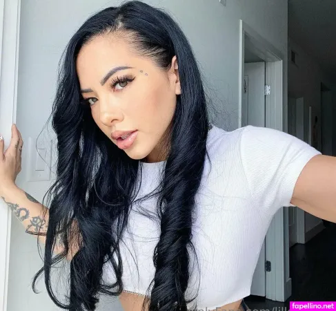 Lilkymchiii 2 OnlyFans Thumbnail #6EkJPpx2XK