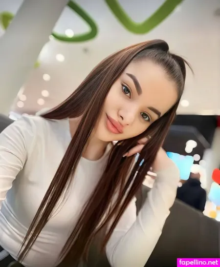 Lill Liana 18 OnlyFans Thumbnail #gvnpduffGI