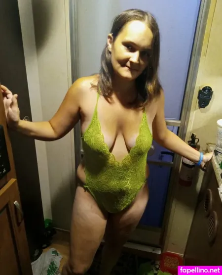 Lilladycrazychaos OnlyFans Thumbnail #FO2Z8utWQ3