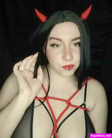 Lilladyraspberry OnlyFans Thumbnail #e37KoZ7G3I