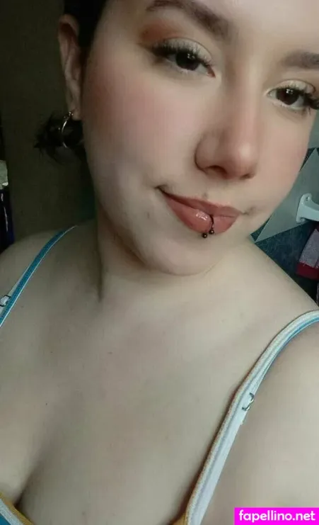 Lilladyraspberry OnlyFans Thumbnail #nLOlIeMUgQ