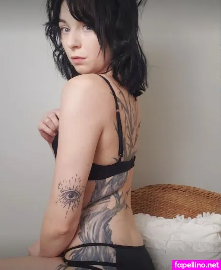 Lillexie OnlyFans Thumbnail #u1iDYCuVae