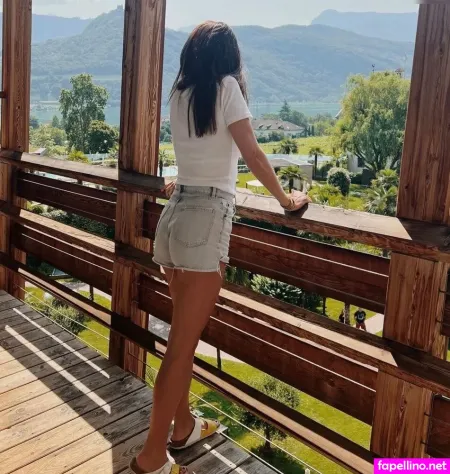 Lilli Hollunder OnlyFans Thumbnail #7mSiorrQ1r