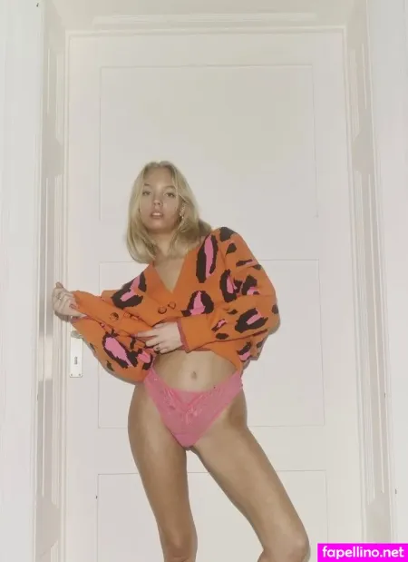 Lilli Sophia OnlyFans Thumbnail #axKs4NAvDY