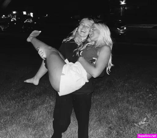 Lillian Evans OnlyFans Thumbnail #Me1LHvC09i