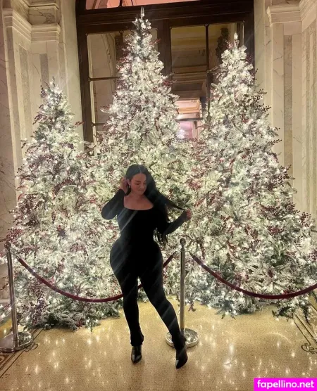 Lillianette 1 OnlyFans Thumbnail #gVuAT3zUZ2