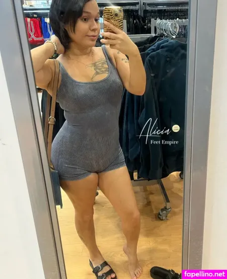 Lillianlovefeet OnlyFans Thumbnail #lkJ5100xfz