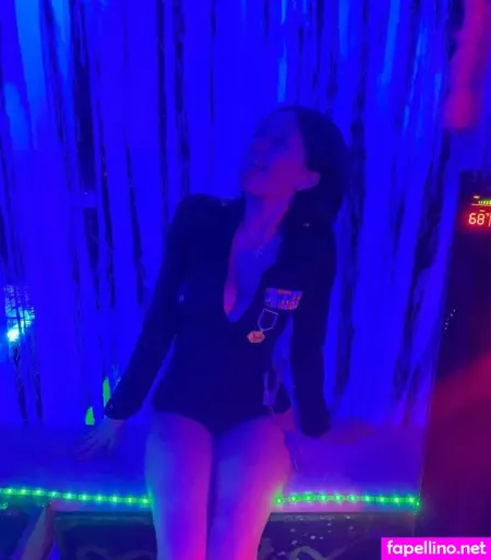 Lillie Goldman OnlyFans Thumbnail #b1svjDPnfb