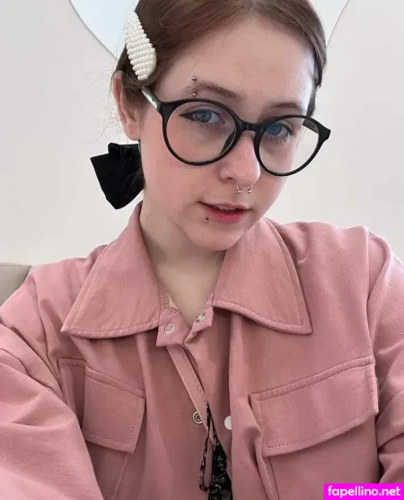 Lillily131 OnlyFans Thumbnail #0L5MHHSUz0