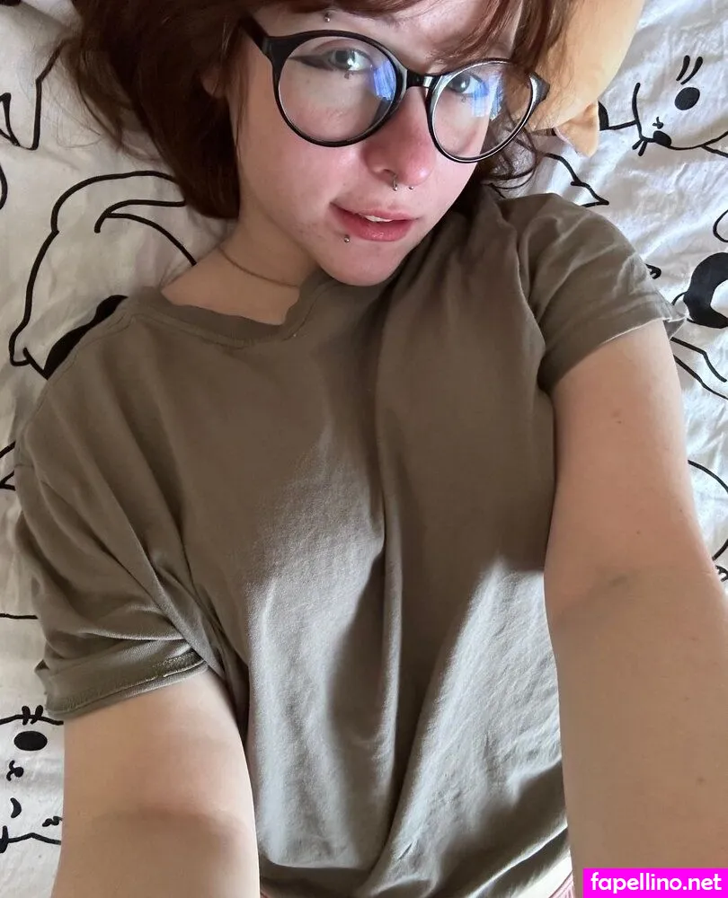 lillily131, ylily1 Nude Leaked OnlyFans Photo #4STxpGs84q