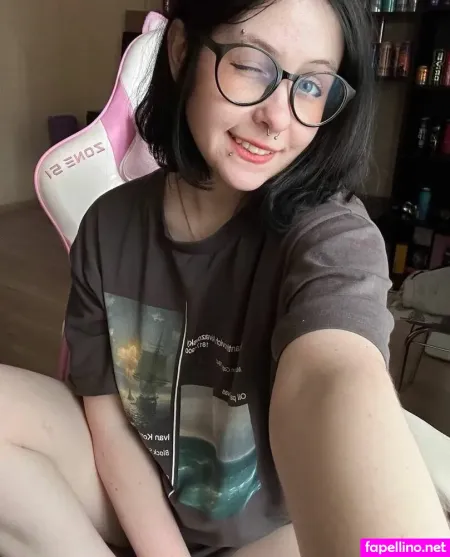 Lillily131 OnlyFans Thumbnail #NkxN8FUmp2