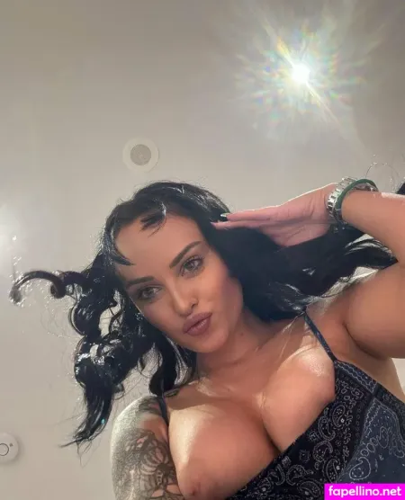 Lillithlodge OnlyFans Thumbnail #YlrIQXDMqN