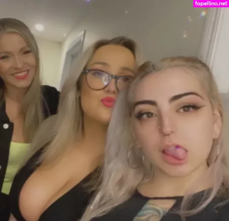 Lilly Alcorn OnlyFans Thumbnail #EQyFNg7Ts9