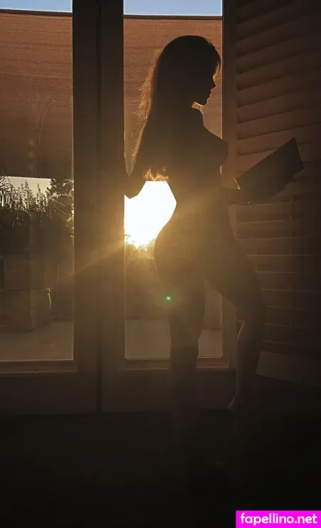 Lilly Bloomes OnlyFans Thumbnail #8buY6E1nEE