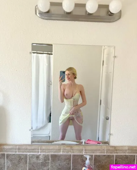 Lilly Bloomes OnlyFans Thumbnail #UDGlDsNlDR