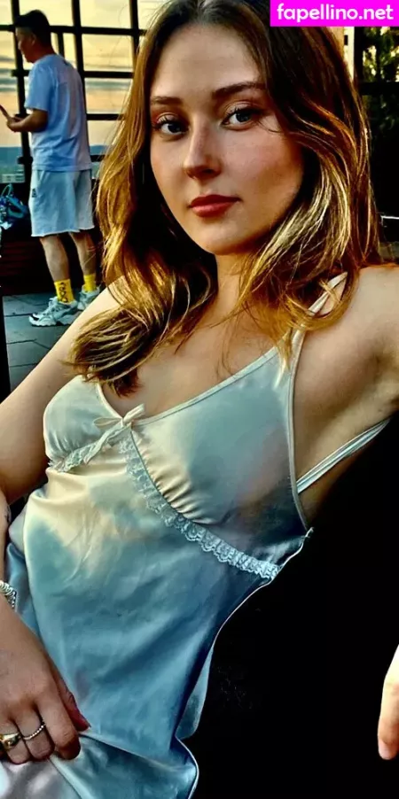 Lilly Breton OnlyFans Thumbnail #5WrvmdACaG