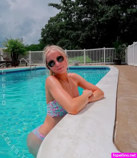 Lilly Burke OnlyFans Thumbnail #zV9xUxm3Vp