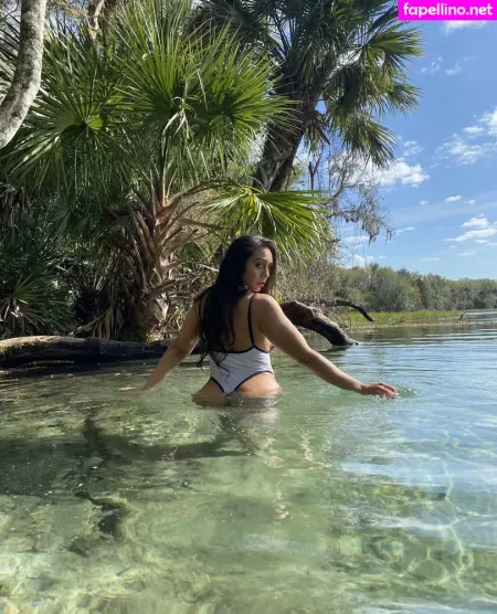 Lilly Hall OnlyFans Thumbnail #YDzKTqXQhQ