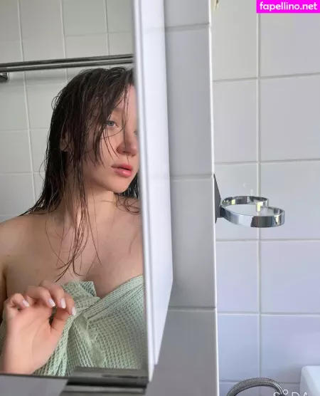 Lilly Lil OnlyFans Thumbnail #2RBcvMtm4m