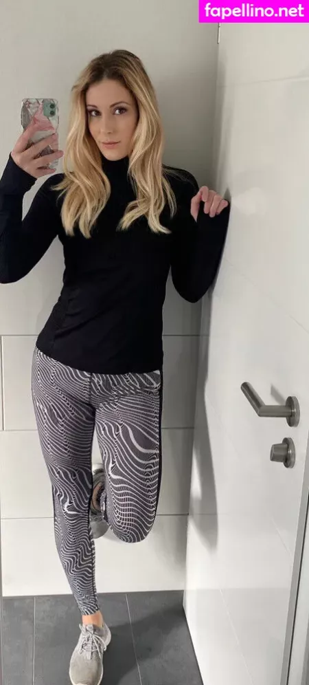Lilly Loves You OnlyFans Thumbnail #D2yNI2Z8WA