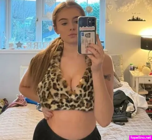 Lilly N OnlyFans Thumbnail #O9xrXUlOkZ